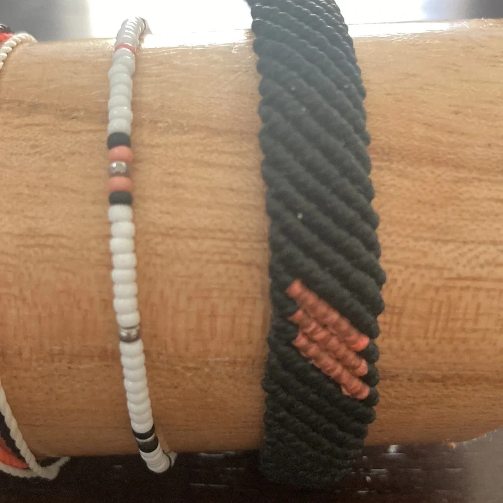 Pura Vida Bracelets. 4 piece bundle. Surfer/ocean set. Orange, black, cream. EUC - Picture 3 of 4